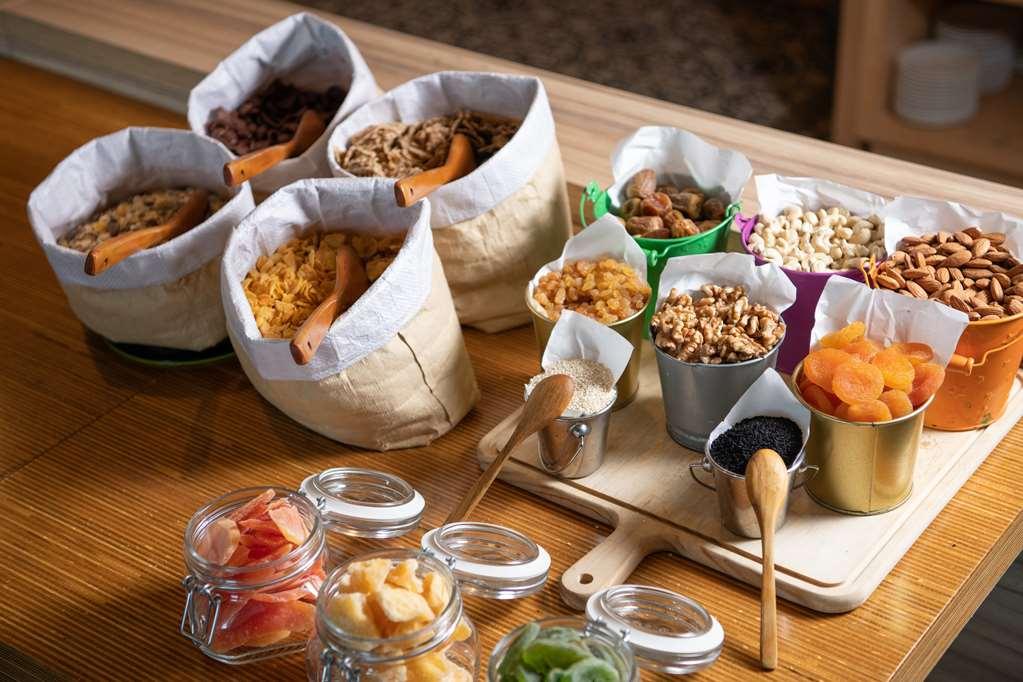 Park Inn By Radisson Jubail Industrial City Restaurant foto